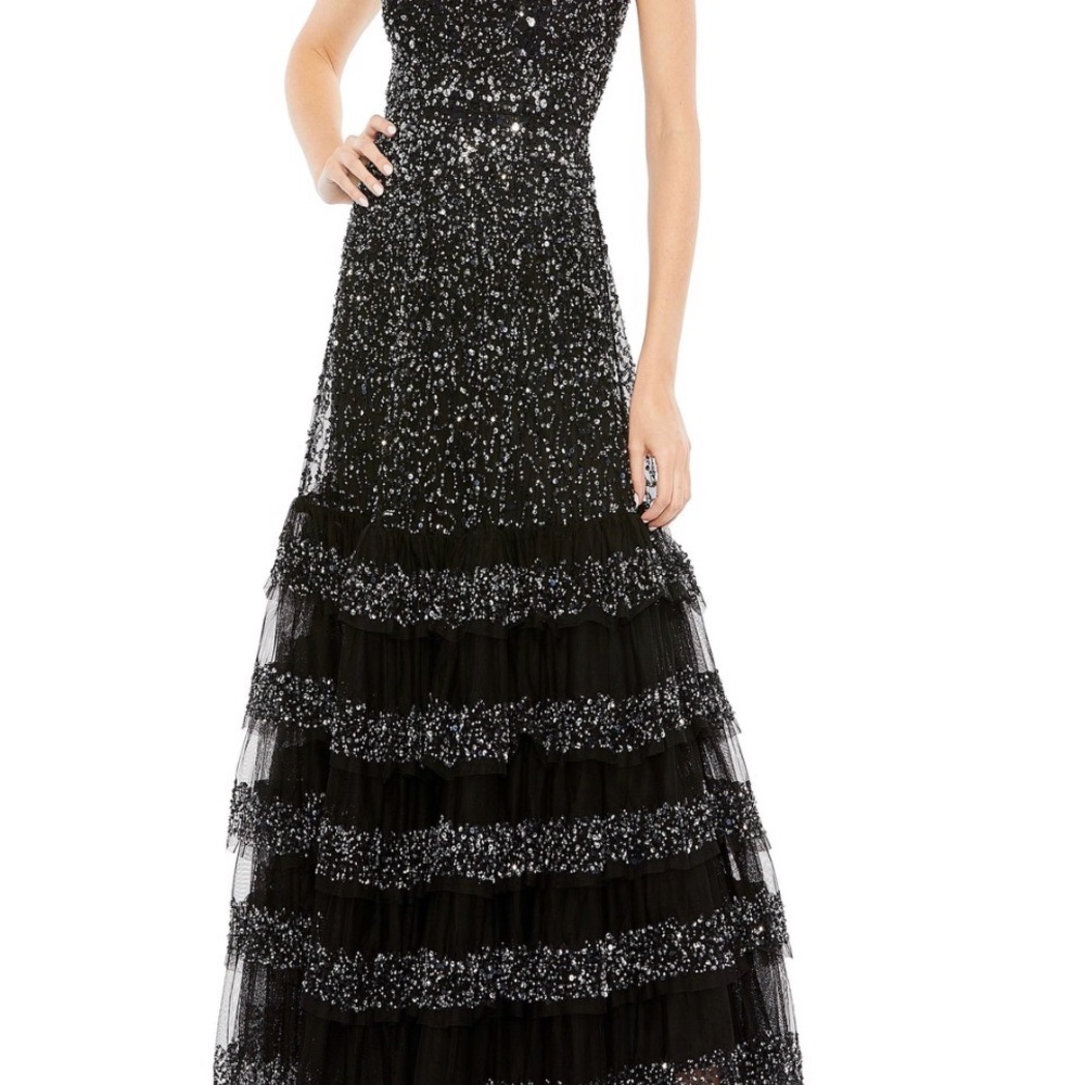 Mac Duggal Black and Silver Sequin Maxi Dress NWT Sz 8